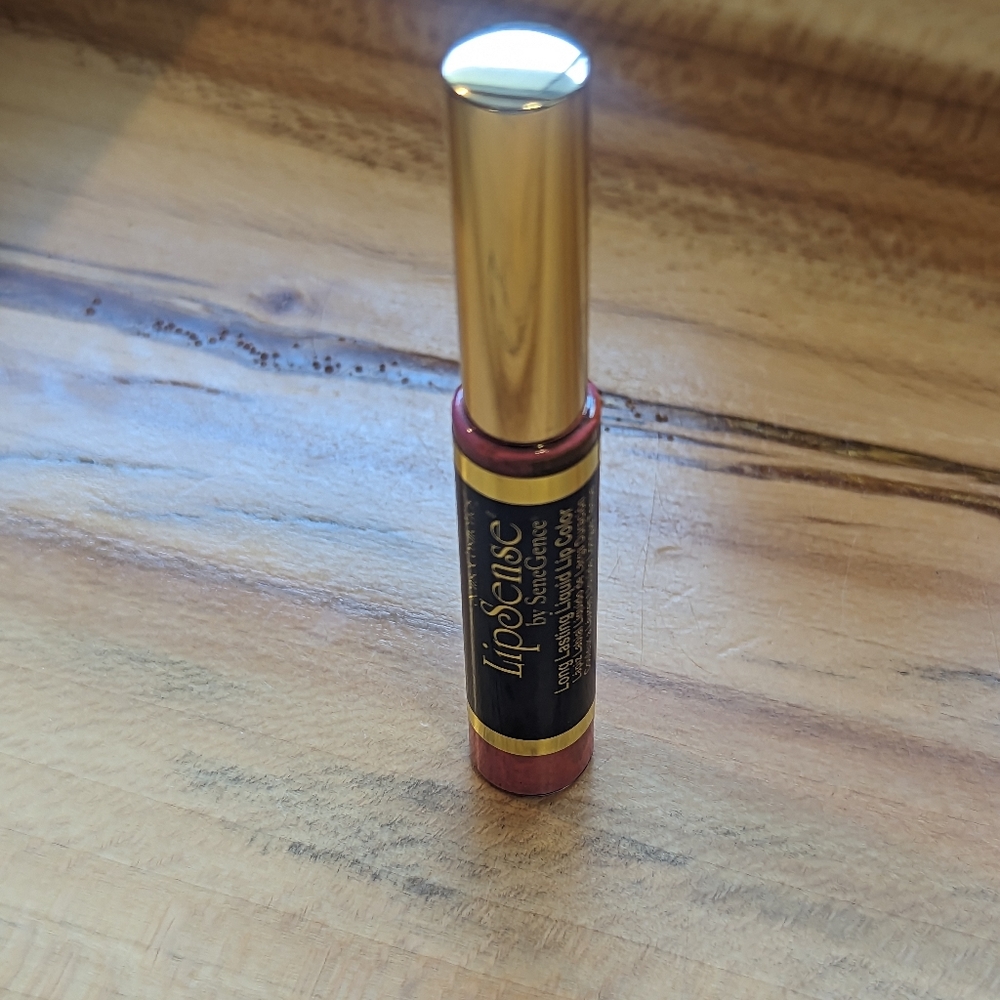 Lipsense - Picture 2 of 2